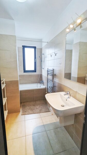 Decebal Metrou Piata Muncii Studio 42mp, UpTown 2020, Centrala Proprie