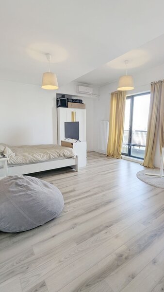 Decebal Metrou Piata Muncii Studio 42mp, UpTown 2020, Centrala Proprie